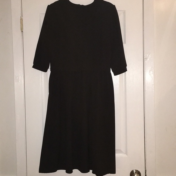 elegant black dress $7 add on! - Picture 5 of 12